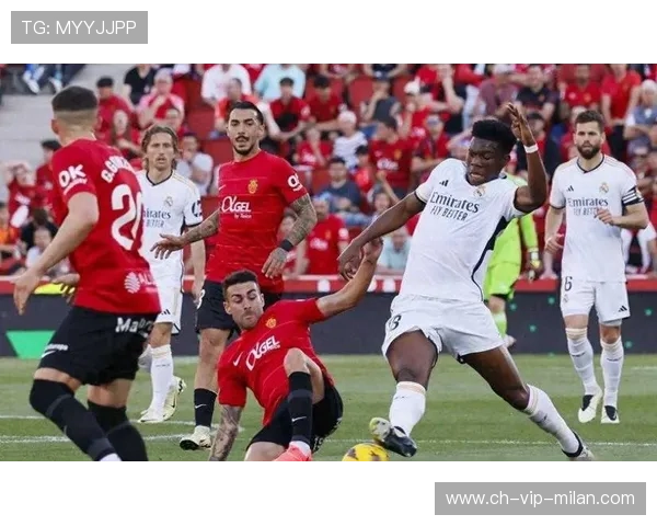 热刺与曼联激烈对决 战术争锋两大豪门高强度碰撞 热刺与曼联激烈对决 战术争锋两大豪门高强度碰撞