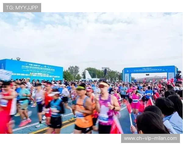 1.7万名跑友奔赴江苏无锡最美湖湾 在秋日暖阳中感受运动激情,宝马投屏 1.7万名跑友奔赴江苏无锡最美湖湾 在秋日暖阳中感受运动激情,宝马投屏